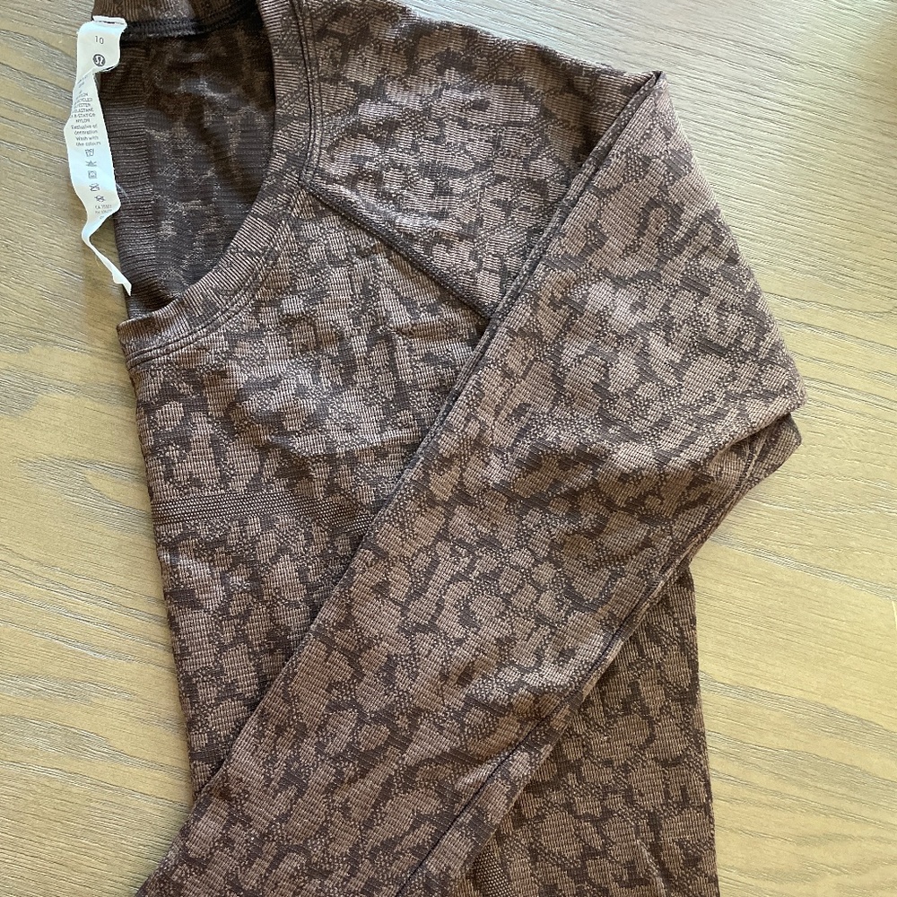 Lululemon swiftly tech long sleeve